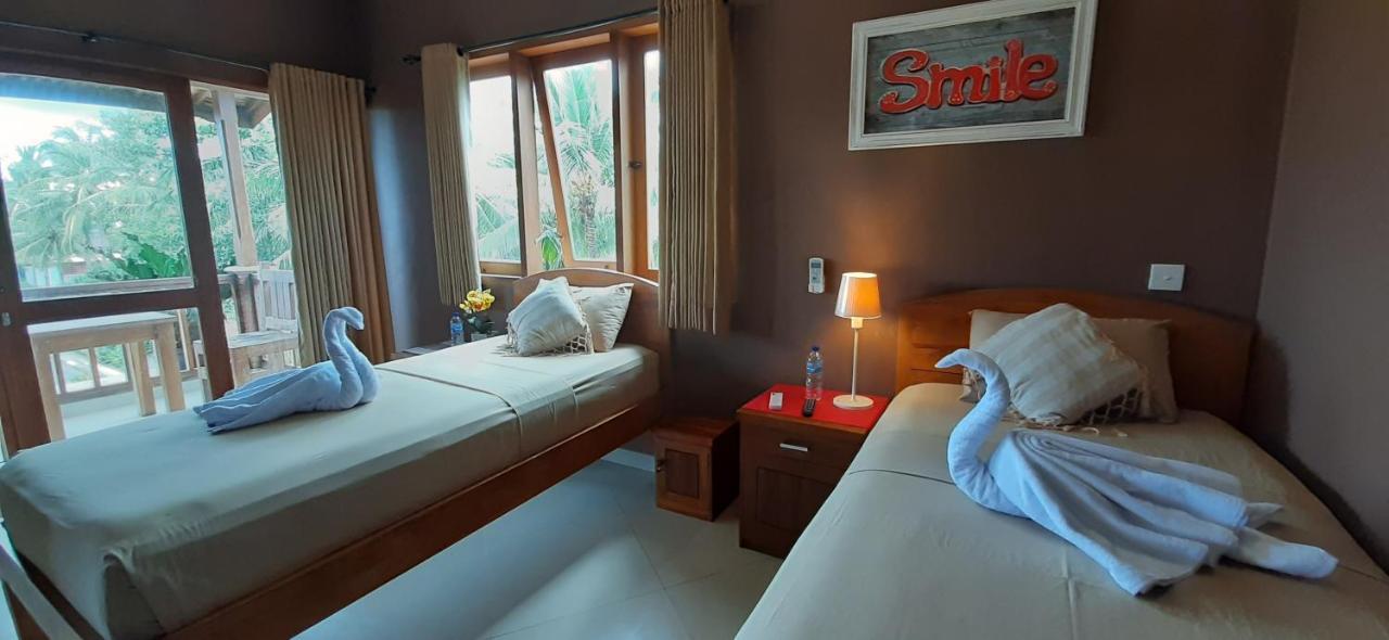 The Point Surfcamp Bali Hotel ปูลูกาน ภายนอก รูปภาพ