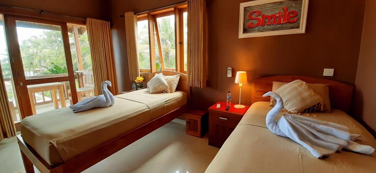 The Point Surfcamp Bali Hotel ปูลูกาน ภายนอก รูปภาพ
