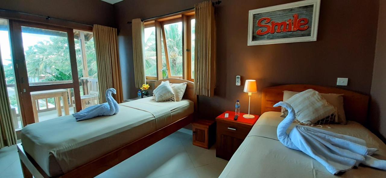 The Point Surfcamp Bali Hotel ปูลูกาน ภายนอก รูปภาพ