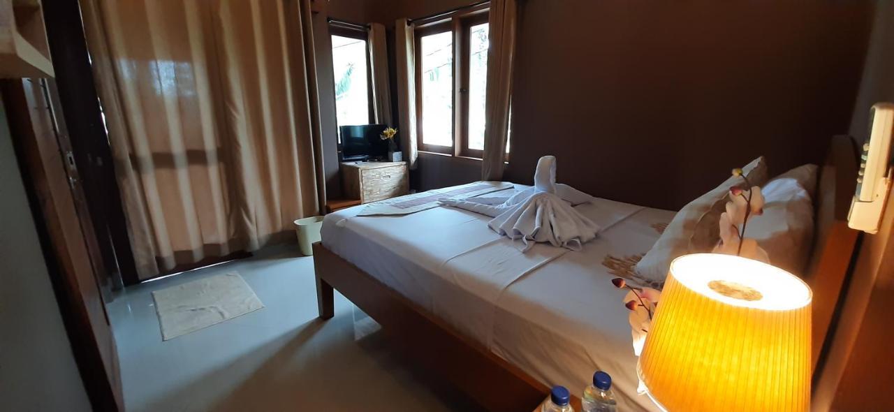 The Point Surfcamp Bali Hotel ปูลูกาน ภายนอก รูปภาพ